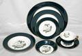 081095 ARCADIAN WINDSOR PORCELAIN DINNER SERVICE