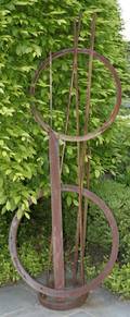 072189 IRON GARDEN SCULPTURE W DOUBLE DISCS  PRONGS