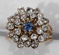 071308 18KT GOLD WHITE  BLUE SAPPHIRE CLUSTER RING