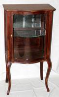081366 SMALL CURVED GLASS CURIO CABINET