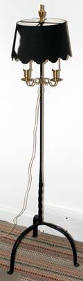 072353 BRASS CANDLE FORM FLOOR LAMP W IRON BASE