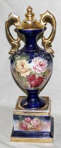 082460 PORCELAIN URN GOLD LEAF FLORAL SCENE