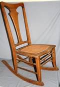 072490 OAK LADYS ROCKER H 38 W 17