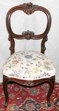 071513 VICTORIAN CARVED WALNUT SIDE CHAIR