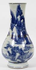 CHINESE BULBOUS BLUE AND WHITE PORCELAIN URN