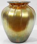 081024 DURAND GOLD IRIDESCENT GLASS VASE H 11