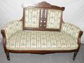 080048 EASTLAKE WALNUT SETTEE C1900 H 38 W 56