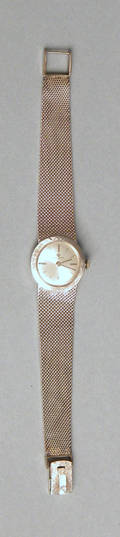 Baume  Mercier ladies wrist watch with a 14K yellow gold case