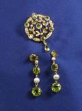 Edwardian 15kt Gold Peridot and Seed Pearl Pendant Brooch