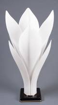 Rougier Flower Lamp w Molded White Petals