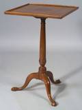 Chippendale Mahogany Carved Tilttop Candlestand