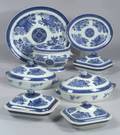Lot of Twentynine Chinese Export Porcelain Blue and White Fitzhugh Pattern Tablewa
