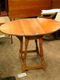 William  Mary Style Maple Butterfly Dropleaf Table