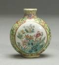 Famille Rose Snuff Bottle