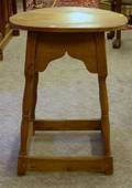 Roundtop Pine Tavern Table