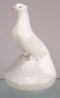 Royal Copenhagen Porcelain Bonbon with Pigeon on Lid