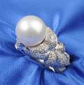 18kt Gold South Sea Pearl and Diamond Ring
