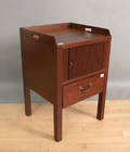 Georgian mahogany commode
