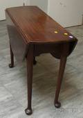 Queen Anne Mahogany Dropleaf Table