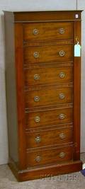 Wellington Regencystyle Mahogany Tall Chestform Locking Gun Cabinet