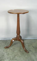 Georgian mahogany candlestand
