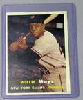 1957 Topps No 10 Willie Mays Baseball Card