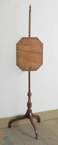 Hepplewhite mahogany polescreen 19th c