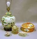 Four Pieces of Chinese Export Porcelain Tableware and a Jar Table Lamp