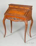 Louis XVstyle Amboyna Bureau en Pente