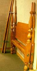 Classical Cherry Ropeturned Tall Post Bed with Canopy
