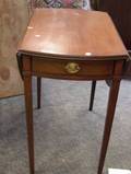 Federalstyle Mahogany Inlaid Dropleaf Pembroke Table