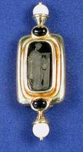 18kt Gold Venetian Glass and Onyx Brooch