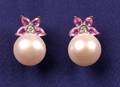 18kt White Gold Pearl Pink Sapphire and Diamond Earstuds