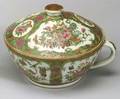 Rose Medallion Chamber Pot