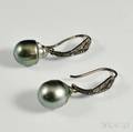 Platinum Diamond and Tahitian Pearl Earpendants