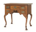 Delaware Valley Queen Anne walnut dressing table ca 1765