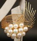 Ladies 14k Yellow Gold  Pearl Brooch