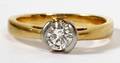 18KT YELLOW GOLD  DIAMOND SOLITAIRE RING
