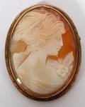 VINTAGE CARVED SHELL CAMEO PENDANTBROOCH