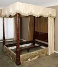 BAKER CARVED MAHOGANY 4 POSTER QUEEN SIZE BED
