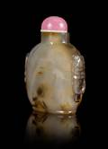 A Cameo Agate Snuff Bottle
