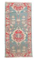Hand Woven Area Rug  2 6 x 5 1