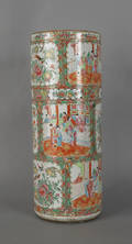 Chinese export porcelain rose medallion umbrella stand 19th c