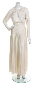 An Oscar De La Renta Cream Ruched Dress