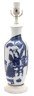 A Chinese Export Blue and White Porcelain Vase