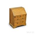 Miniature Queen Annestyle Oak Slantlid Desk