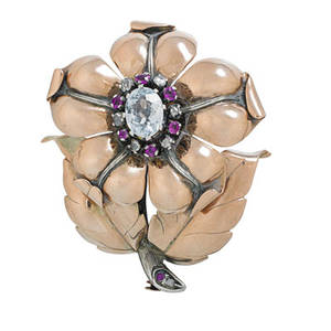 Gem set gold flower brooch