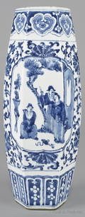 Chinese blue and white porcelain vase 19th c