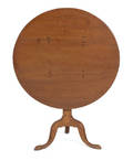 New England Queen Anne maple tea table