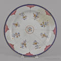 Chinese export porcelain charger